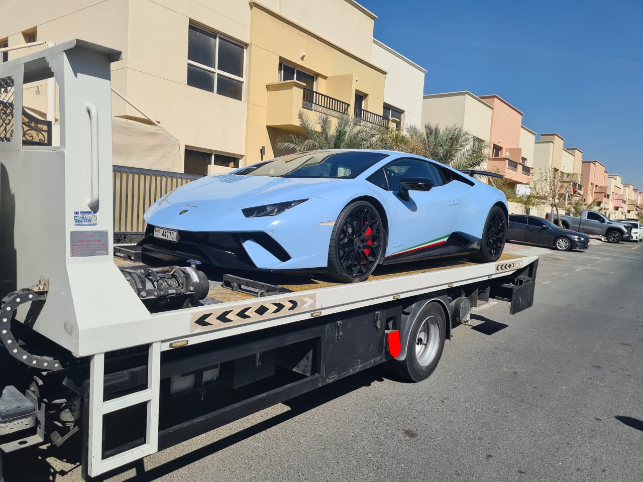 Sports Car Towing Service in Dubai